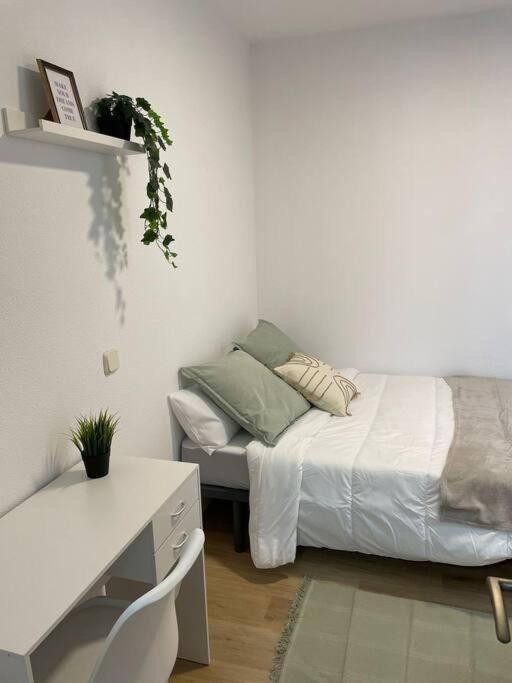 Juan Pantoja, Apartamento Para 2 En Metro Alvarado Madrid Extérieur photo