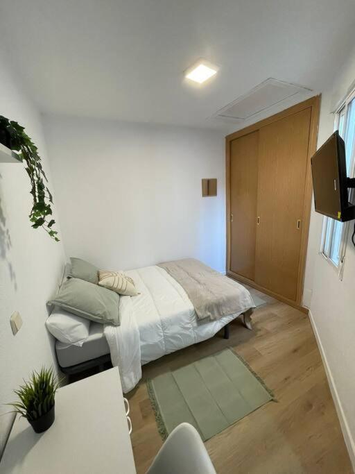 Juan Pantoja, Apartamento Para 2 En Metro Alvarado Madrid Extérieur photo